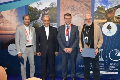 Geotourism Development between two global geoparks of Qeshm and Spain
